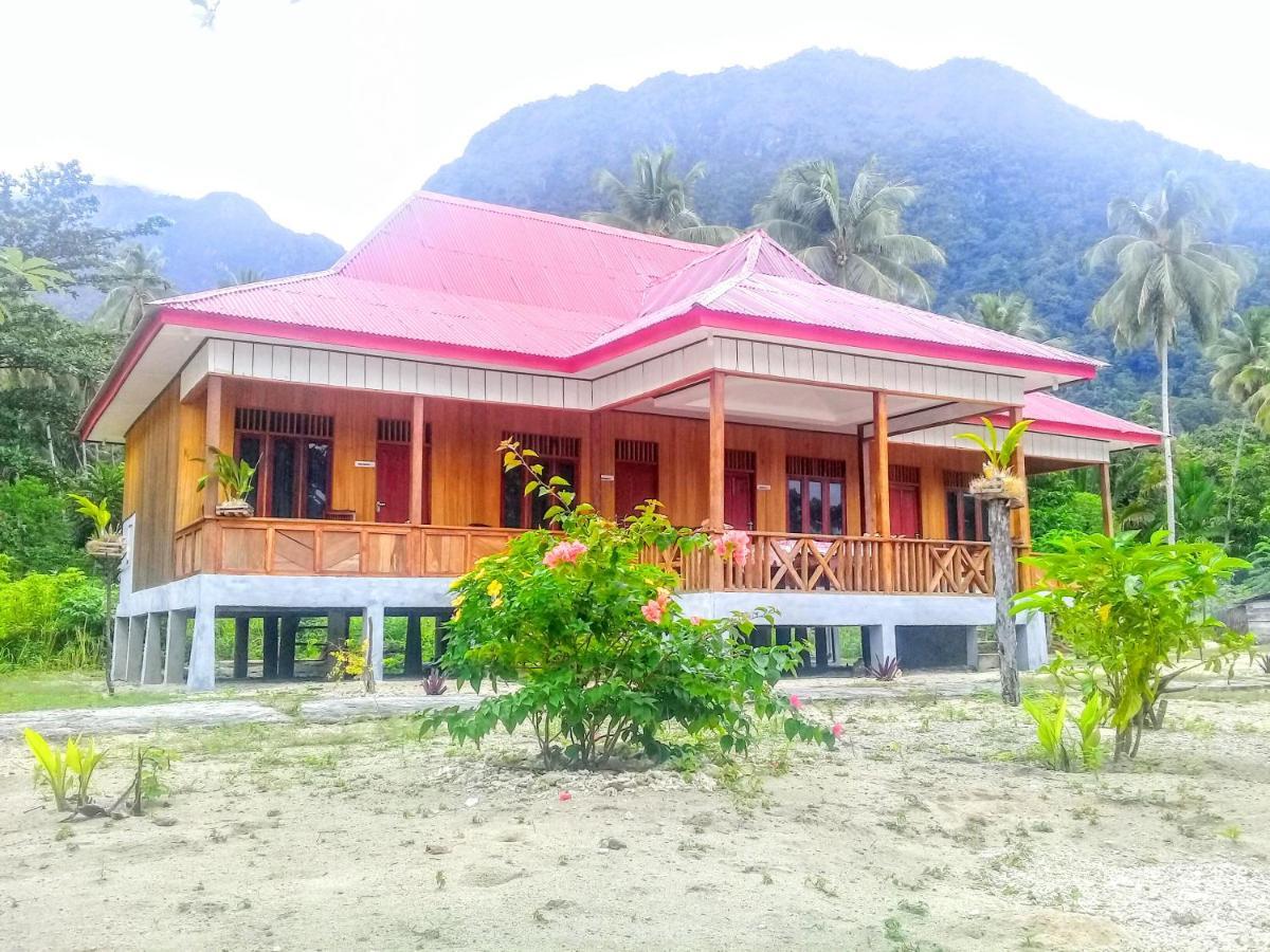 Nusa Nalan Beach Resort Rumah Olat Εξωτερικό φωτογραφία